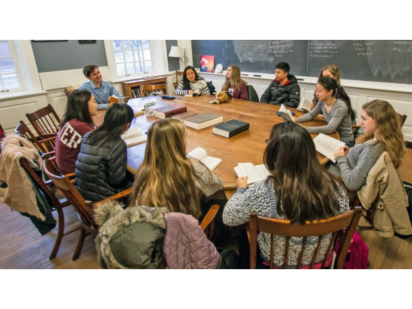 The Harkness Method - Introduction and Teaching a Harkness Class